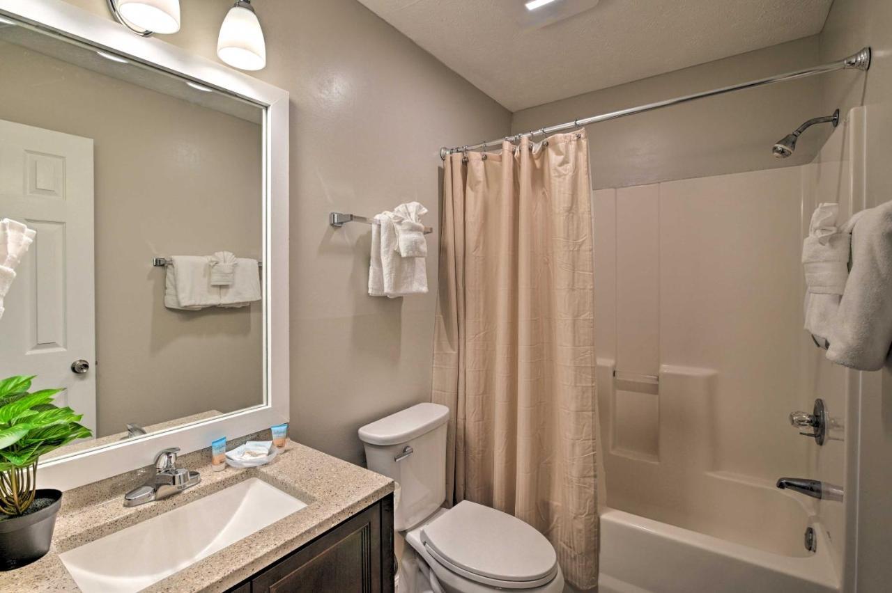 Swim, Golf, Play - Beachy River Oaks Condo! Myrtle Beach Bagian luar foto